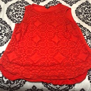 Women’s sleeveless shirt